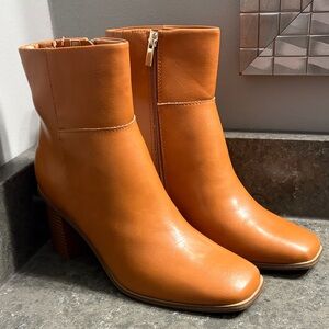 Chic Cognac  Ankle Boots